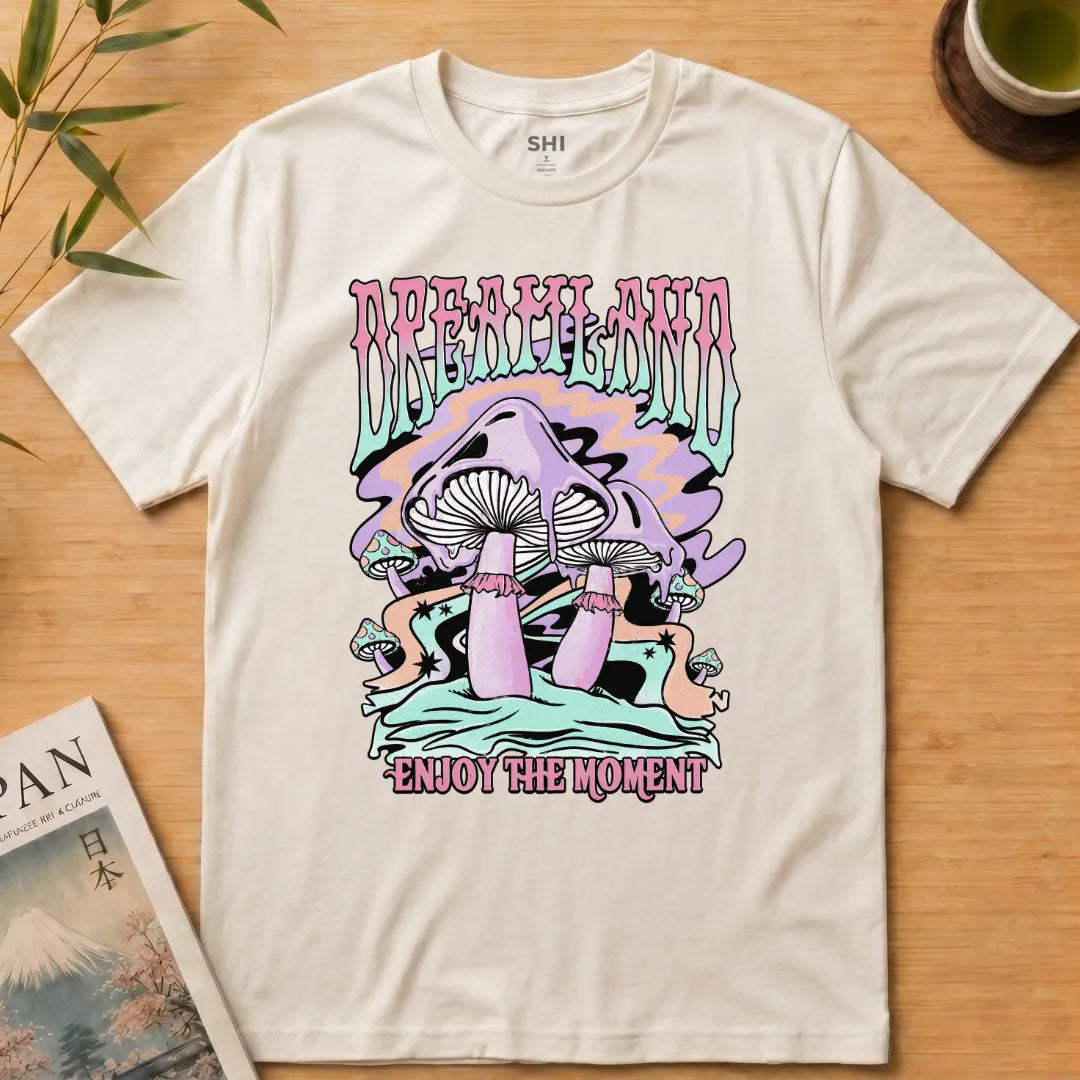 Dreamland Enjoy the Moment - Premium Graphic Tee